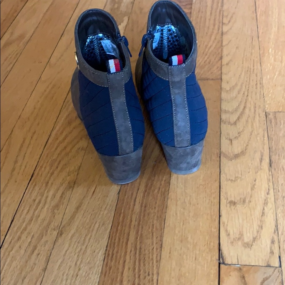 Booties - Picture 4 of 4
